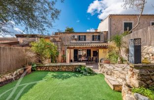 https://www.john-taylor.es/espana/venta/casa-urbana/mallorca/sencelles/V1251PM/