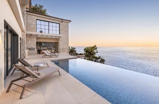 https://www.john-taylor.es/espana/venta/casa-villa-propiedad/mallorca/port-d-andratx/V1538PM/