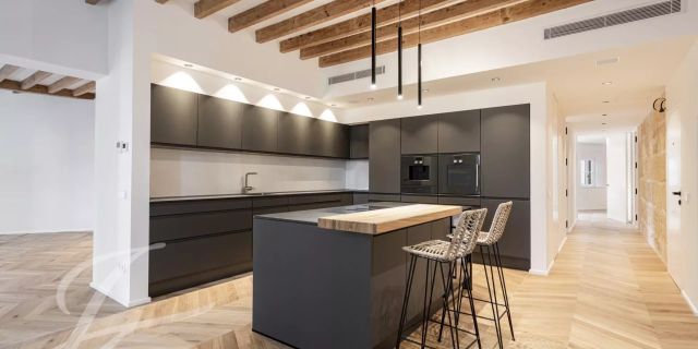 https://www.john-taylor.es/espana/venta/apartamento/mallorca/palma-de-mallorca/casco-antiguo/V1582PM/