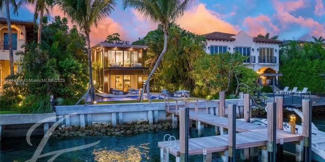 https://www.john-taylor.com/es/estados-unidos/venta/casa-villa-propiedad/south-florida/miami/miami-beach/V0072US/