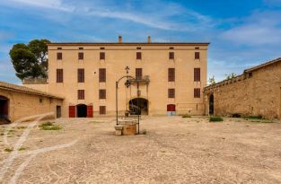 https://www.john-taylor.com/spain/sale/villa-property/mallorca/palma-de-mallorca/establiments/V0274PM/