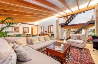 https://www.john-taylor.com/spain/sale/flat-apartement/mallorca/palma-de-mallorca/casco-antiguo/V1418PM/